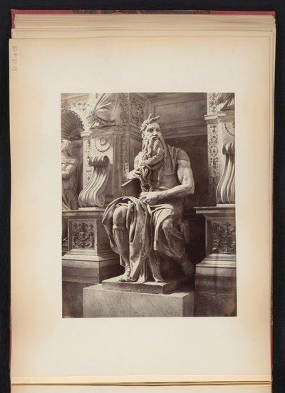 Skulptur av Moses av Michelangelo, monument till Julius II, S. Pietro in Vincoli i Rom, Italien av Anonymous