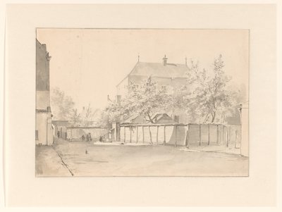 Stadsbild med ett högt hus omgivet av en stenmur av Anonymous