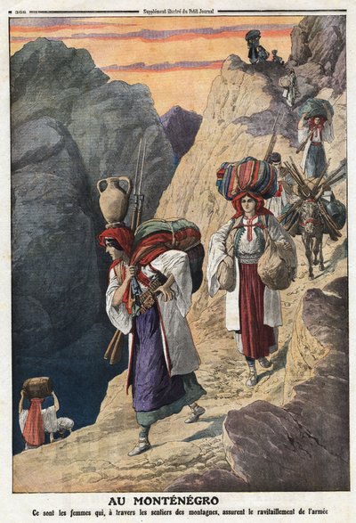 Första Balkankriget (Balkan): Montenegrinska kvinnor korsar bergen till fots för att säkerställa tillgången på vapen. Illustration hämtad från "" Le Petite Journal"" 1912-11-17 Privat samling. av Anonymous Anonymous