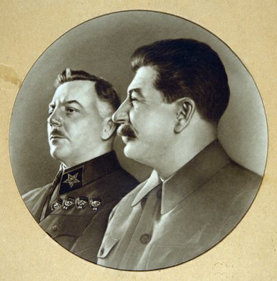 Yosef Stalin och Kliment Voroshilov (Vorochilov av Anonymous Anonymous