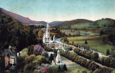 Översikt över basilikan och Golgata i Lourdes - Hautes Pyrenees (65) omkring 1900. av Anonymous Anonymous