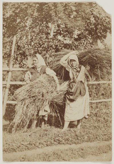 Russian Peasant Women, ca 1855 (saltat papperstryck från vaxpappersnegativ) av Anonymous Anonymous