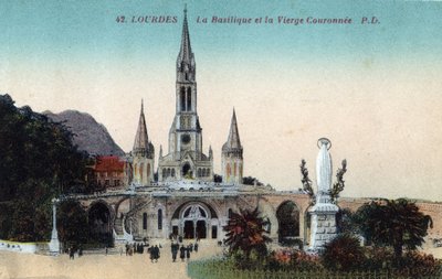 Basilikan och jungfrun krönt i Lourdes - Hautes Pyrenees (65) omkring 1900. av Anonymous Anonymous
