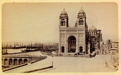Staden Marseille och dess omgivningar runt 1885 -1890: katedralen under uppbyggnad, privat samling av Anonymous Anonymous
