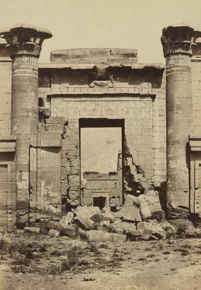 Medinet Habu: Romerska kolumner av Antonio Beato