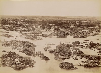 [View of the First Cataract] / [Vue de la Premiere Cataracte] av Antonio Beato