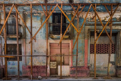 Calle Obrapia, 2015 (digitalt fotografi) av Antonio Schubert