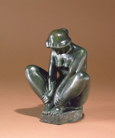 Girl Holding Both Feet, 1920 (brons) av Aristide Maillol