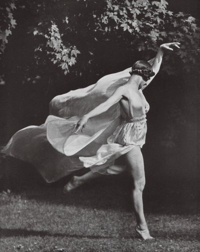 Anna Duncan (svartvitt foto) av Arnold Genthe
