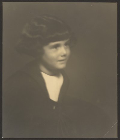 [Son till Michael Stranze] av Arnold Genthe