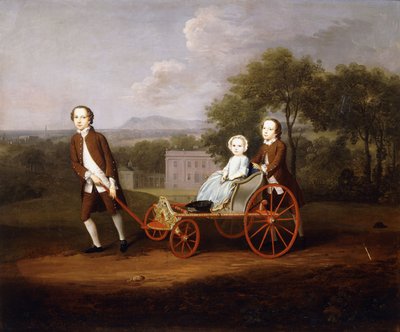 Ett gruppporträtt av tre av barnen till Peter och Mary Du Cane, alla små i full längd, lekande med en utarbetad hundvagn, på marken till ett hus på landet, 1747 av Arthur Devis