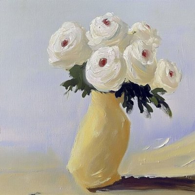 Vita blommor i gul vas av Avanesova Elena
