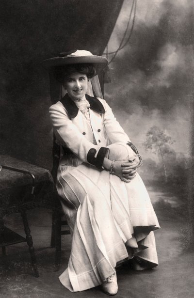 Decima Moore 1871-1964, engelsk skådespelerska, 1907. av Bassano Studio