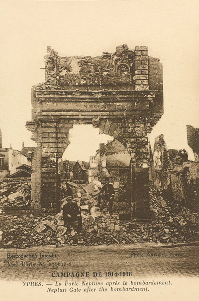 Neptune Gate efter bombardementet, Ypres av Belgian Photographer