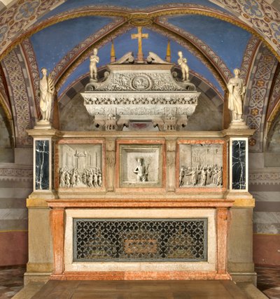 Krypta, högaltare med de heliga Marcellinos och Peter Exorcists ark, framförd av Benedetto Briosco 1506-08, omkomponerad av Matteo Galletti 1609 av Benedetto Briosco