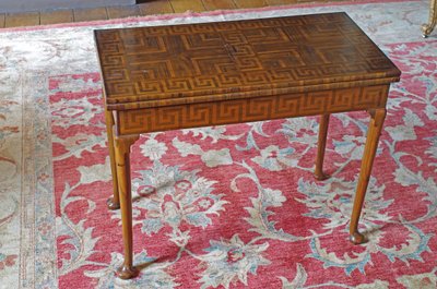 Ett George II rektangulärt hopfällbart kortbord (mahogny) av Benjamin Goodison