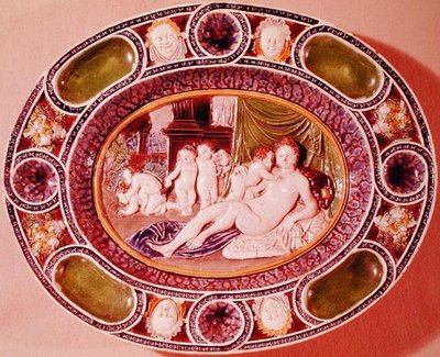 Oval platta som föreställer en hona som representerar fertilitet (fajans) av Bernard Palissy