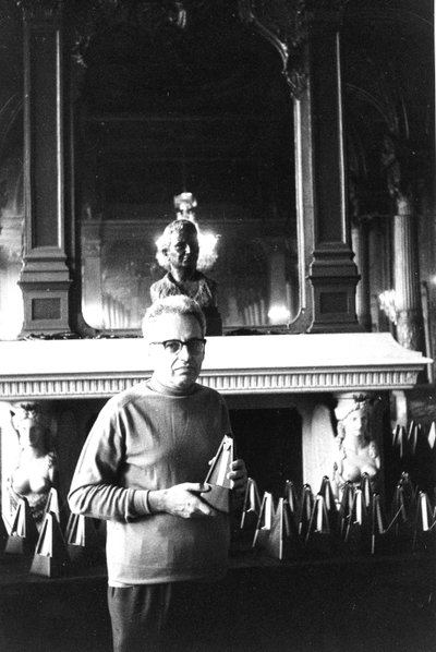 Gyoergy LIGETI av Bernard Perrine