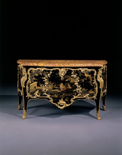Kommode, ca 1745 (ormolu-monterad japansk lack & eboniserat trä) av Bernard van Risenburgh II
