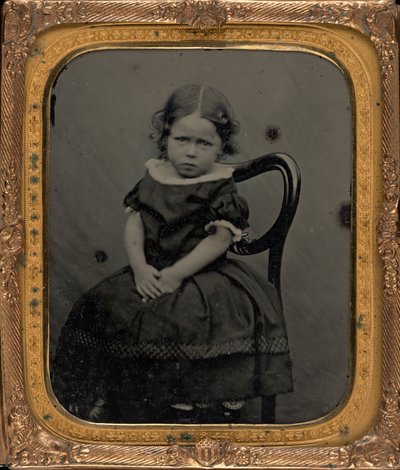 Porträtt av en flicka,ca. 1855 (foto) av British Photographer