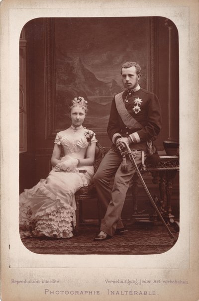 Kronprins Rudolf med prinsessan Stephanie av Belgien i samband med deras förlovning..., 1880. av Brussels . Photo studio Geruzet Frères