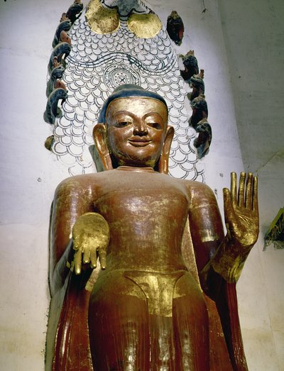 Staty av en stående Buddha av Burmese School