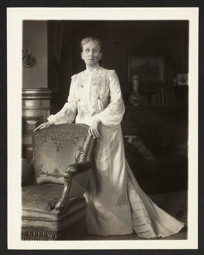 Mrs John Arbuckle, ca 1900-10 av Burr William McIntosh