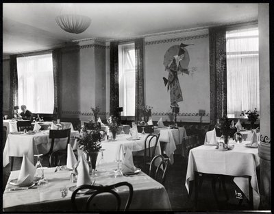 En matsal på Hotel Majestic, 1916 eller 1917 (silvergelatintryck) av Byron Company