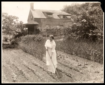 Emily Wakeman Hartley, ca 1913 (silvergelatintryck) av Byron Company
