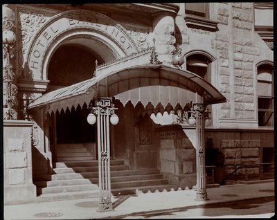 Entrén till Hotel Earlington, 55 West 27th Street, New York, 1906 (silvergelatintryck) av Byron Company