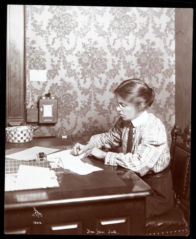 Miss Helen Marot, 1904 (silvergelatintryck) av Byron Company