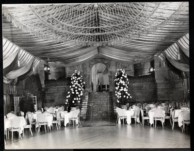 Receptionsrummet på Ritz-Carlton Hotel, 1915 eller 1916 (silvergelatintryck) av Byron Company