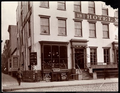 The Hotel Martin på 19 Lafayette Place, New York, 1896 (silvergelatintryck) av Byron Company