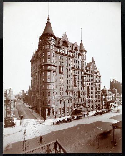 The Hotel Walton, Philadelphia, ca 1905 (silvergelatintryck) av Byron Company