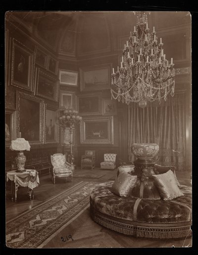 The Mrs. William Astors residens, 5th Avenue och 34th Street, New York, 1894 (silvergelatintryck) av Byron Company