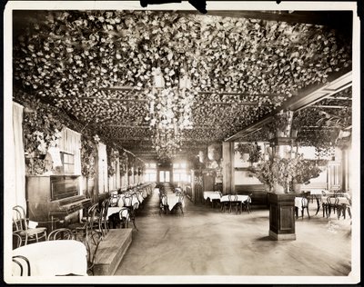 Matsalen på Hotel Dolphin, New York, 1915 (silvergelatintryck) av Byron Company