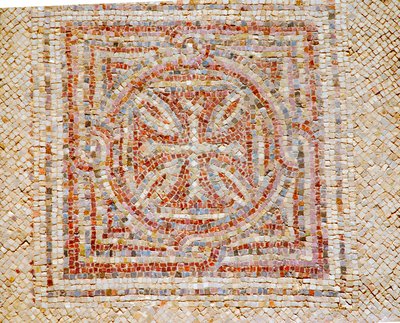 Detalj av ett kors från mosaikgolvet i den bysantinska kyrkan i Shoham, Israel, ca 500-talet e.Kr. (mosaik) av Byzantine Byzantine