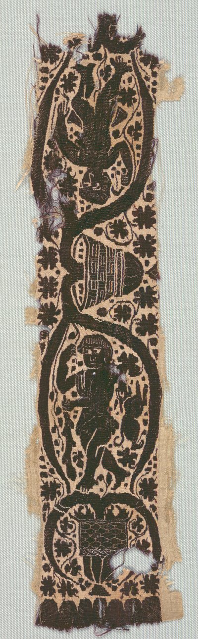 Sällsynt sidentunikafragment med prydnadsärmband, 400-500-tal (slätväv, siden, gobelängväv med extra inslagsomslag, ofärgat linne, färgad ull, siden) av Byzantine Period Egyptian