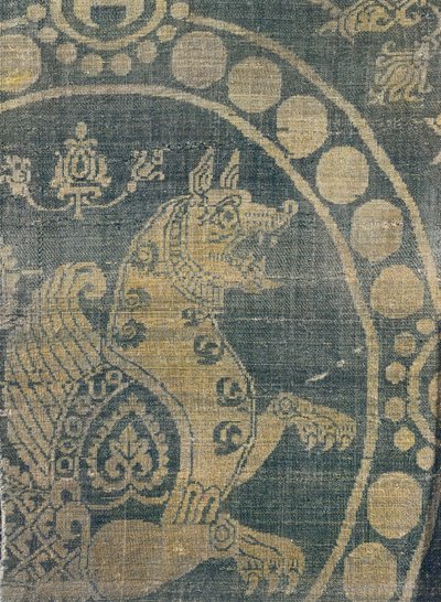 Tyg föreställande en simurgh i en pärlstav, från Konstantinopel (silke) (detalj) av Byzantine School