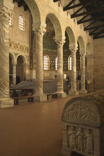 Kyrkans inre av Byzantine School