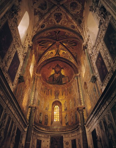 Utsikt över absiden med Kristuspantokratorn och jungfrun vid bön omgiven av ärkeänglar och apostlar, 1148 (foto) (se även 97197) av Byzantine School