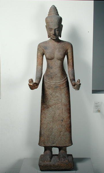 Staty av gudinnan, Lakshmi, från Preah Ko, Bayon Style av Cambodian Cambodian