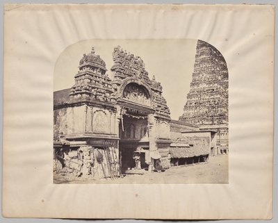 Ingång till Meenakshi Sundareswarar-templet, Madurai av Captain Linnaeus Tripe
