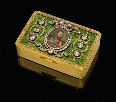Eine kaiserliche Präsentations-Schnupftabakdose, mit einem Aquarell auf Elfenbein-Miniatur von Kaiser Nikolaus II., ca. 1890 von Carl Fabergé