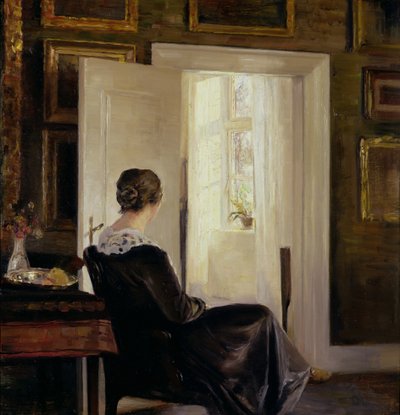 En kvinna som sitter vid en dörr av Carl Holsoe