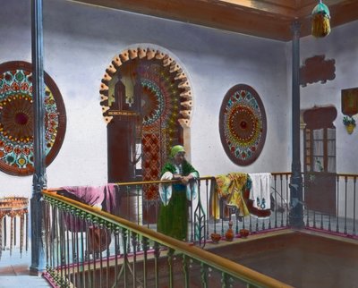 Norra Marocko, marockansk kvinna i galleri, bilddatum: cirka 1910, Carl Simon Archive av Carl Simon