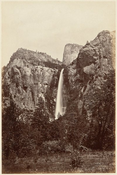 Bridal Veil Fall från Kaliforniens fotoalbum av Carleton E. Watkins