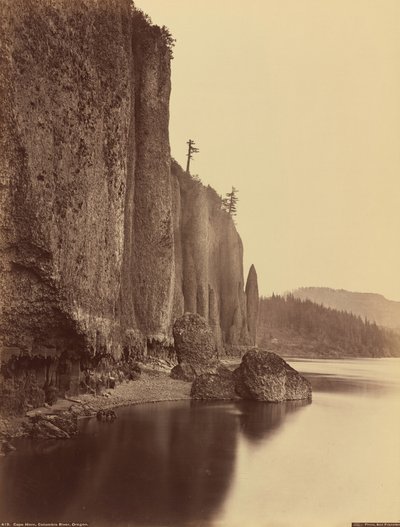 Cape Horn, Columbia River, Oregon,1867 (foto) av Carleton Emmons Watkins