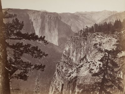 Första utsikten över Yosemite Valley från Mariposa Trail, 1865-66 av Carleton E. Watkins