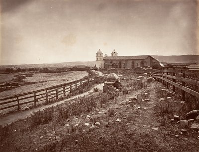 Santa Barbara and Mission Church, 1876, tryckt ca. 1876. av Carleton Emmons Watkins